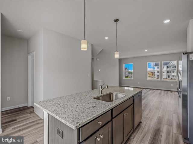 1230 CEDAR VALLEY RD, Ranson, WV 25438