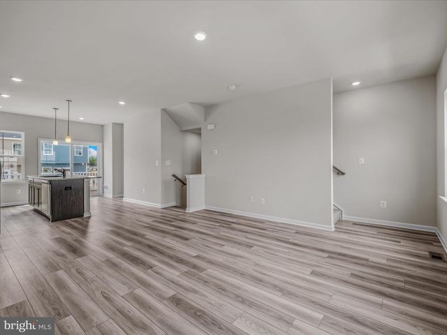 1230 CEDAR VALLEY RD, Ranson, WV 25438