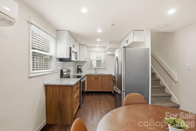 721 N Poplar Street 1, Charlotte, NC 28202