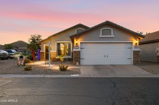 4 E MAYFIELD Drive, San Tan Valley, AZ 85143
