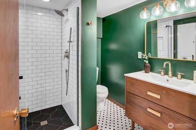 2139 SW 170th Street, Normandy Park, WA 98166