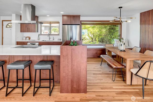 2139 SW 170th Street, Normandy Park, WA 98166