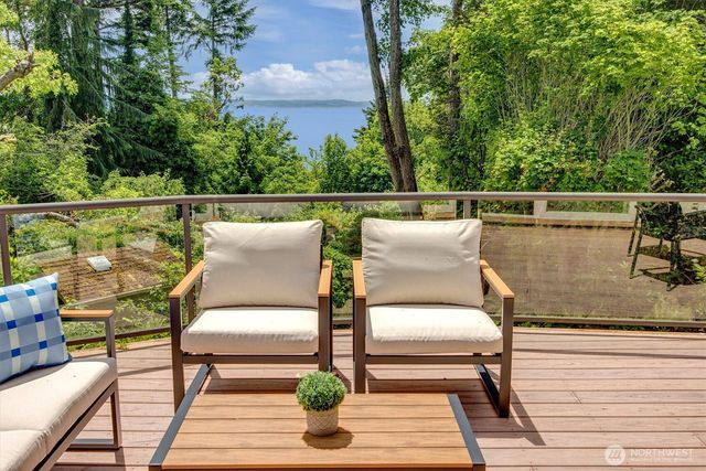 2139 SW 170th Street, Normandy Park, WA 98166