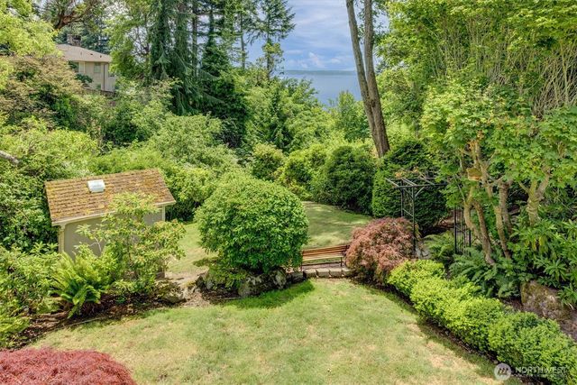 2139 SW 170th Street, Normandy Park, WA 98166