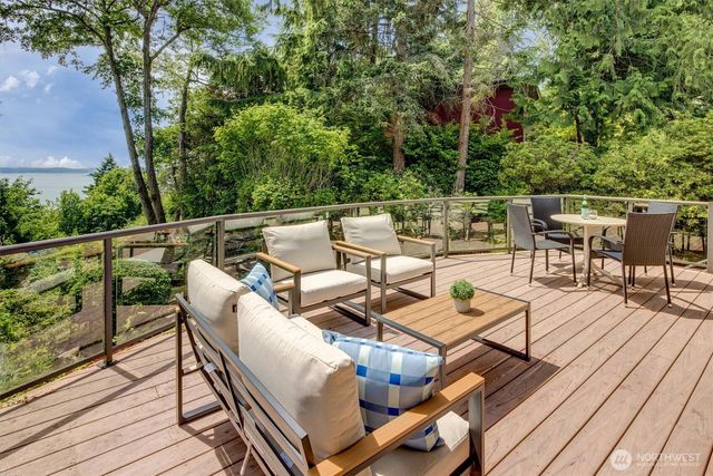 2139 SW 170th Street, Normandy Park, WA 98166