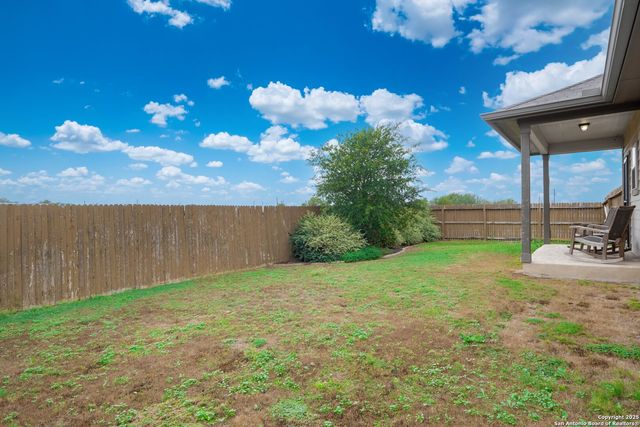 2173 Hiddenbrooke Pass, Seguin, TX 78155