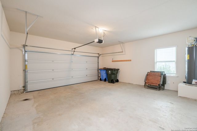 2173 Hiddenbrooke Pass, Seguin, TX 78155