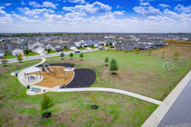 2173 Hiddenbrooke Pass, Seguin, TX 78155