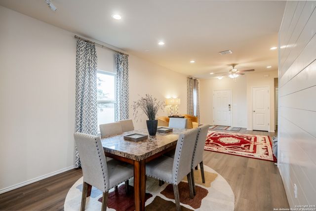 2173 Hiddenbrooke Pass, Seguin, TX 78155