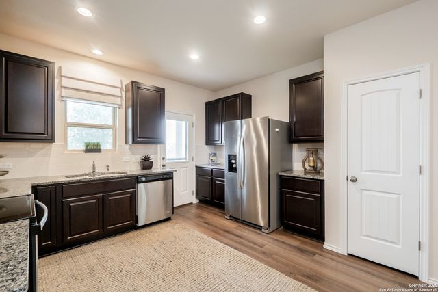 2173 Hiddenbrooke Pass, Seguin, TX 78155