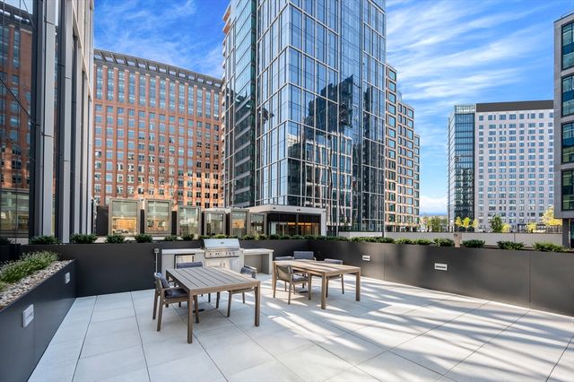 135 Seaport Blvd U18, Boston, MA 02210