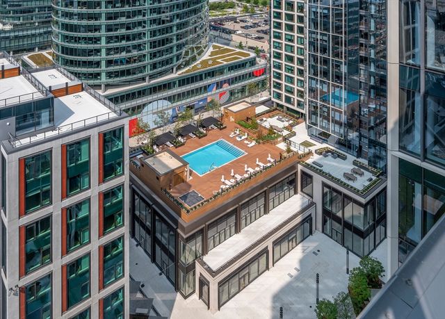 135 Seaport Blvd U18, Boston, MA 02210