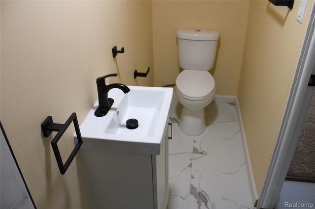 3414 Clement Street, Flint, MI 48504