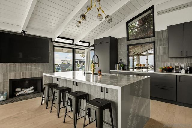 2568 Bonita Way, Laguna Beach, CA 92651