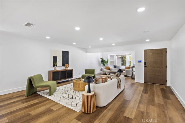 737 Paseo Place, Fullerton, CA 92835
