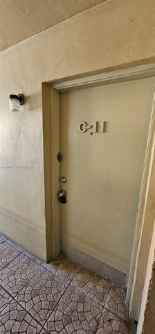 1851 NE 168th St C11, North Miami Beach, FL 33162