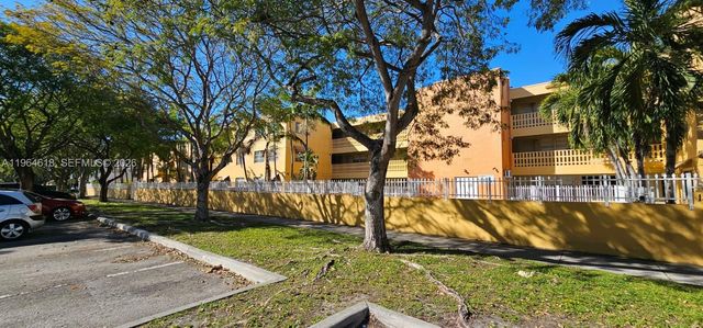 1851 NE 168th St C11, North Miami Beach, FL 33162