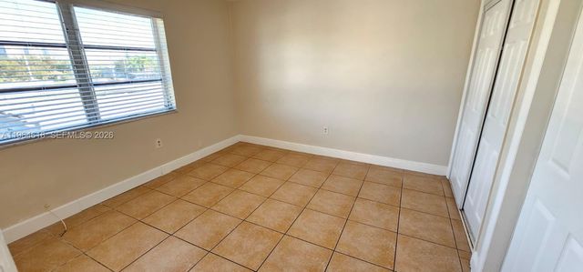 1851 NE 168th St C11, North Miami Beach, FL 33162