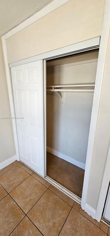 1851 NE 168th St C11, North Miami Beach, FL 33162