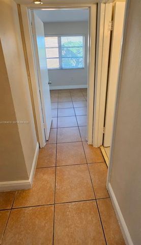 1851 NE 168th St C11, North Miami Beach, FL 33162