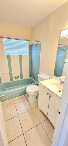 1851 NE 168th St C11, North Miami Beach, FL 33162