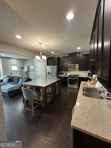 882 Westmoreland Circle NW, Atlanta, GA 30318