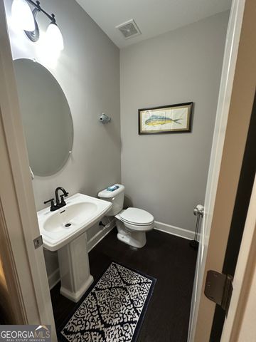 882 Westmoreland Circle NW, Atlanta, GA 30318