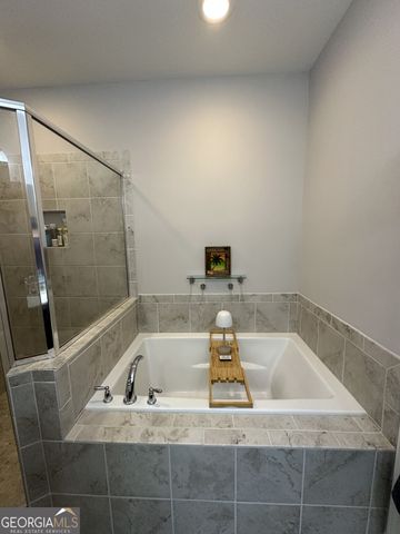 882 Westmoreland Circle NW, Atlanta, GA 30318
