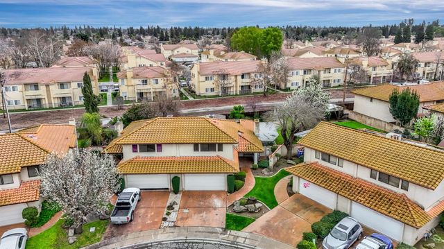 901 Valley Way, Madera, CA 93637