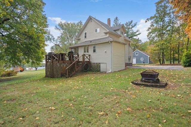 19 Lexington Ave, Auburn, MA 01501