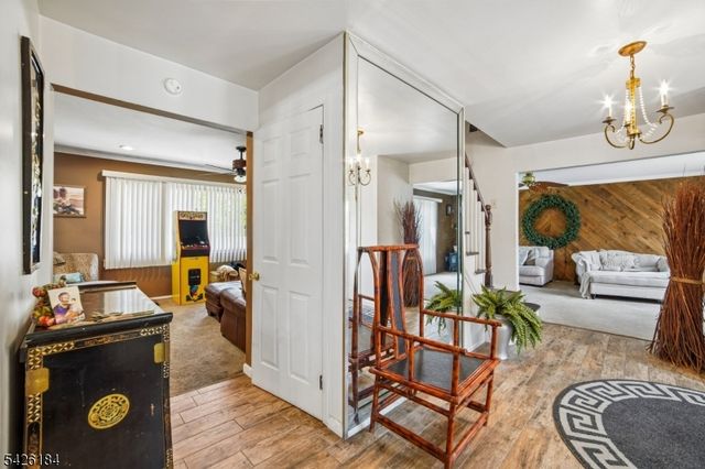 17 Stafford Rd, Parsippany-troy Hills Twp., NJ 07054