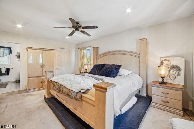 17 Stafford Rd, Parsippany-troy Hills Twp., NJ 07054