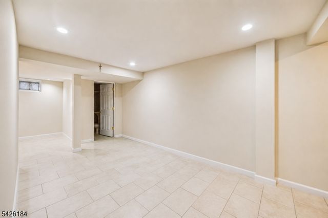 17 Stafford Rd, Parsippany-troy Hills Twp., NJ 07054