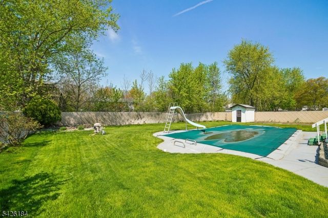 17 Stafford Rd, Parsippany-troy Hills Twp., NJ 07054