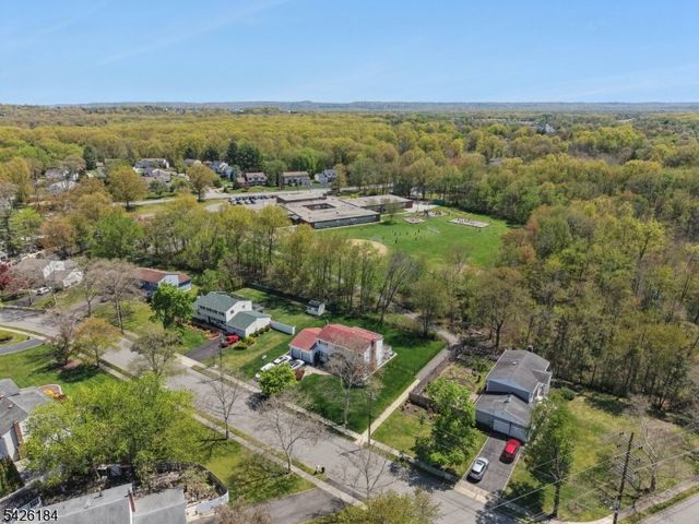 17 Stafford Rd, Parsippany-troy Hills Twp., NJ 07054