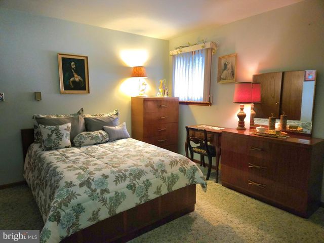 714 PORT CARBON SAINT CLAIR HIGHWAY HWY, Pottsville, PA 17901