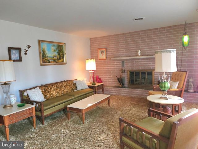 714 PORT CARBON SAINT CLAIR HIGHWAY HWY, Pottsville, PA 17901