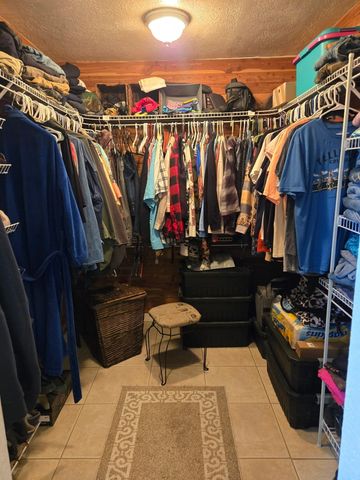 1471 Kaylor Road, Mountain Grove, MO 65711