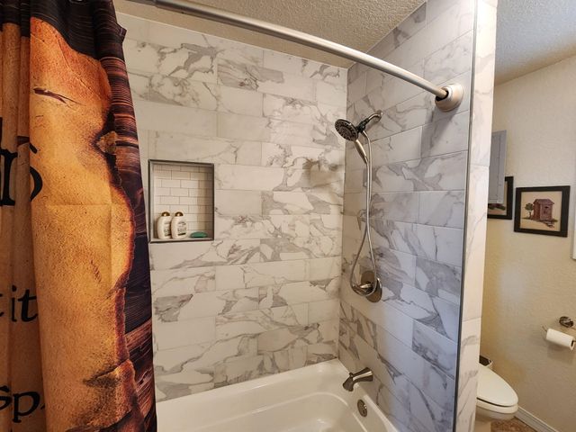 1471 Kaylor Road, Mountain Grove, MO 65711