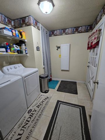 1471 Kaylor Road, Mountain Grove, MO 65711