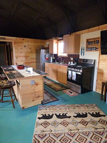 1471 Kaylor Road, Mountain Grove, MO 65711