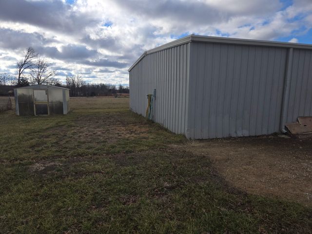 1471 Kaylor Road, Mountain Grove, MO 65711