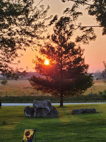 1471 Kaylor Road, Mountain Grove, MO 65711