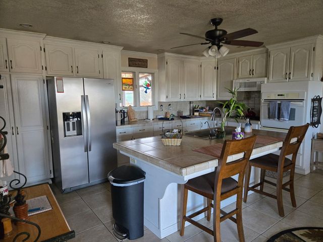 1471 Kaylor Road, Mountain Grove, MO 65711