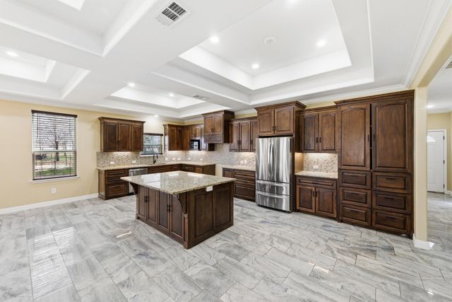 2247 Old Highway 20, Mcdade, TX 78650