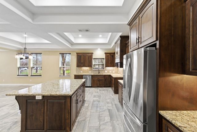 2247 Old Highway 20, Mcdade, TX 78650