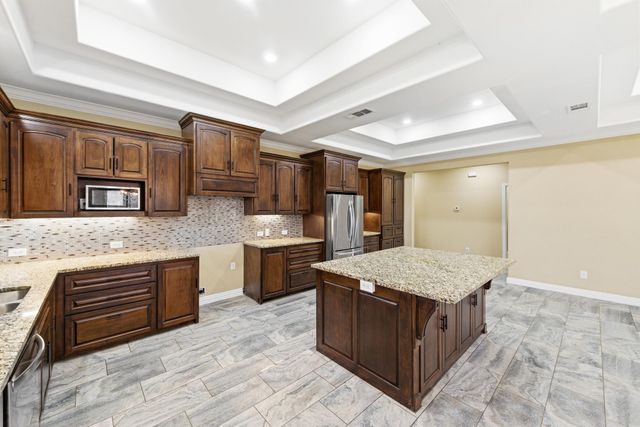 2247 Old Highway 20, Mcdade, TX 78650