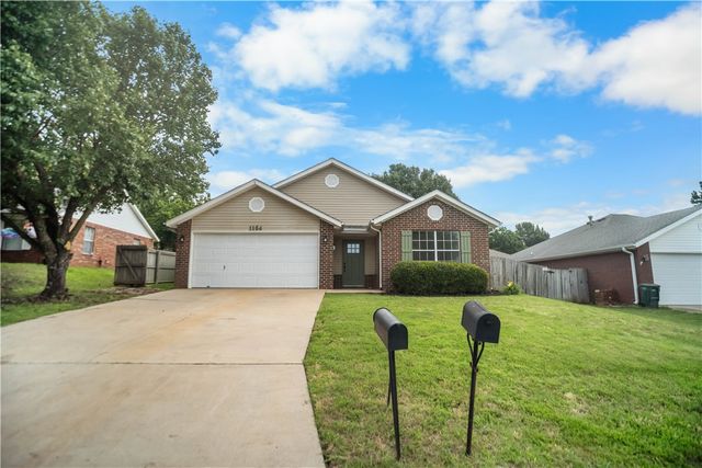 1154 S Pepper Tree Lane, Fayetteville, AR 72704