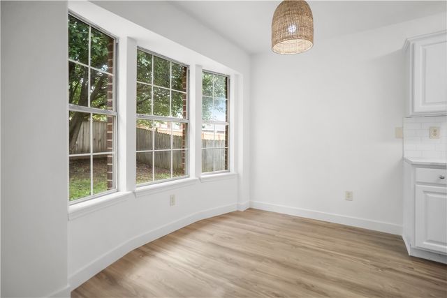 1154 S Pepper Tree Lane, Fayetteville, AR 72704