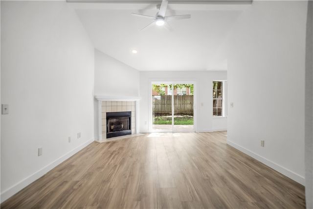 1154 S Pepper Tree Lane, Fayetteville, AR 72704